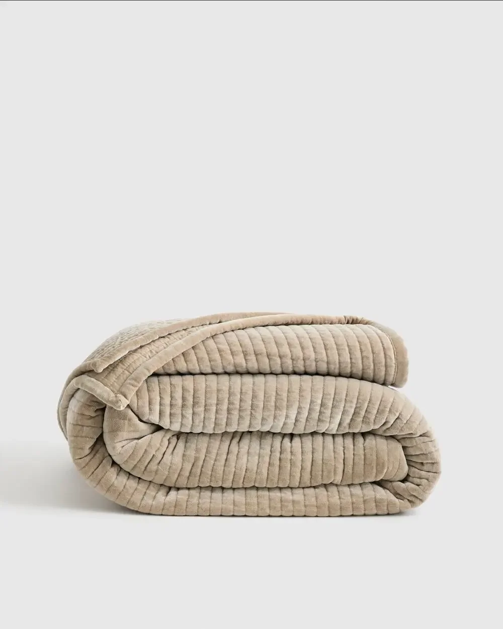 New Quince 100% Cotton Velvet Vertical Channel Quilt King / Cal King Light Taupe